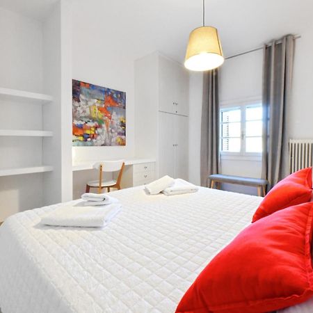 Amazing 2 Bedroom Apartment Overlooking The Marina Of Vourkárion Eksteriør billede